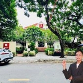 Bán Siêu Phẩm VILLA mặt tiền Xuân Thủy, Thảo Điền, Q.2. DT: 897m2, Sổ Đỏ. Giá: 405 tỷ. LH: 0909108814